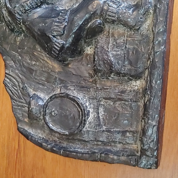 Al Wolf Soapstone Wall Plaque - Picture 4 of 5